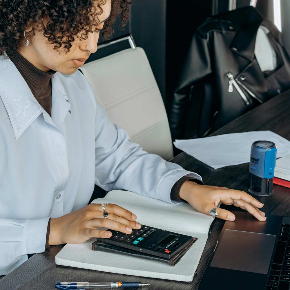 professional-woman-doing-payroll-work